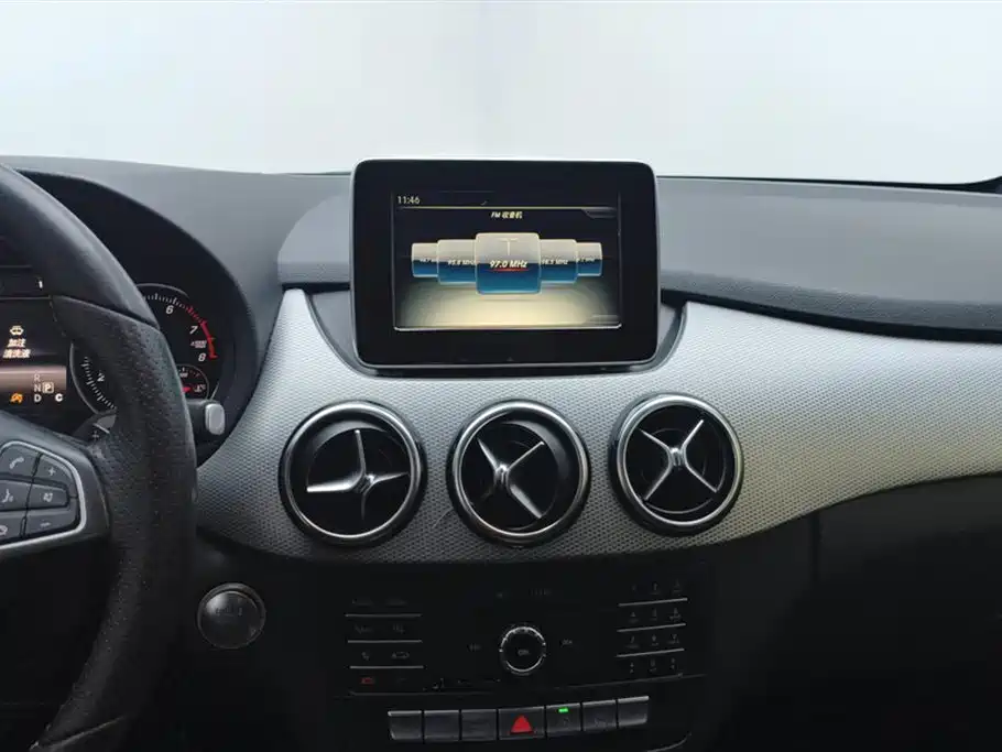 Mercedes-Benz B-Class 2015 B 200 Style фото 13