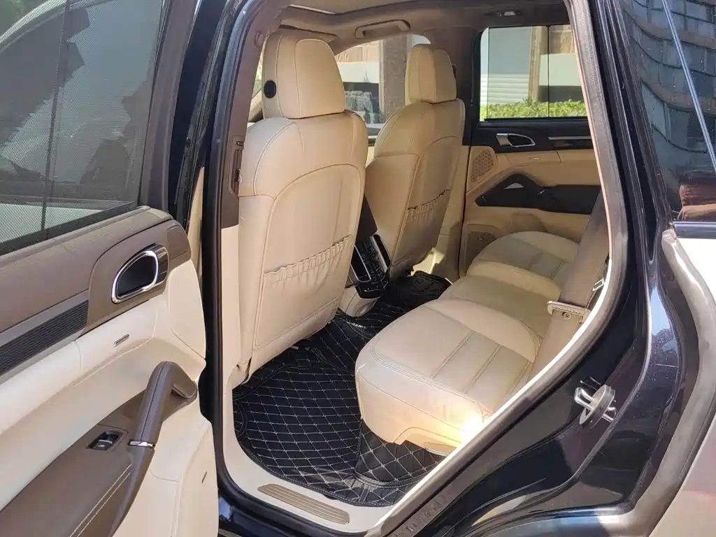 Фото 6 - Porsche Cayenne