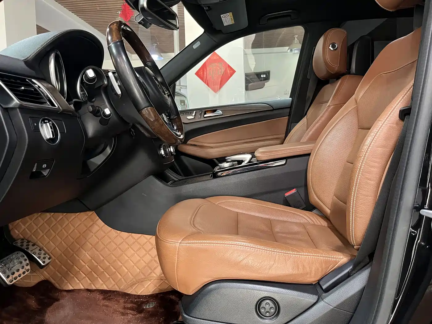 Mercedes-Benz GLS 2017 GLS 400 4MATIC Luxury фото 5