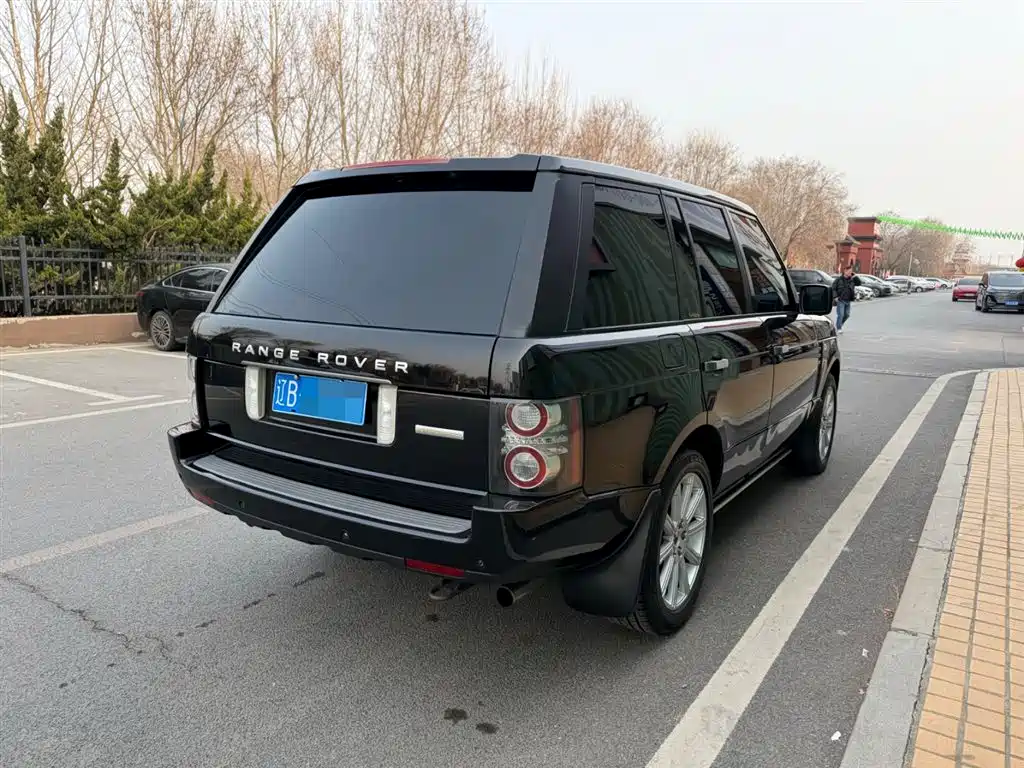 Land Rover Range Rover 2011 5.0 SC V8 фото 15
