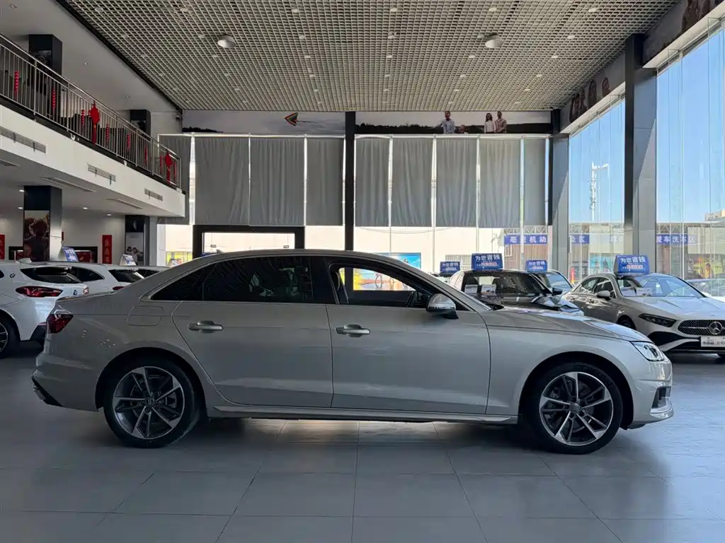 Audi A4L 2020 40 TFSI Fashion Elegance фото 20