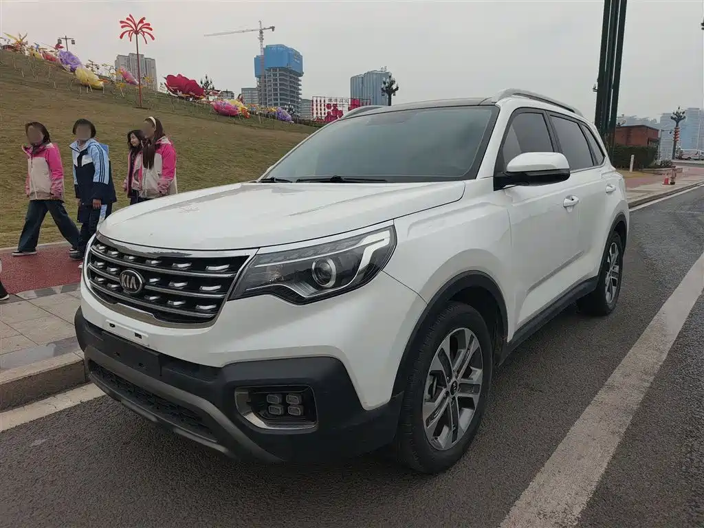Kia Sportage 2019 2.0L Automatic Smart Luxury Edition фото 2