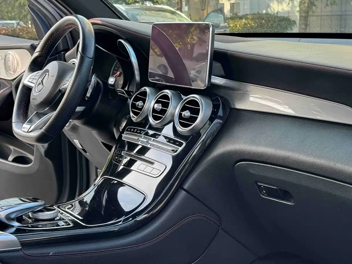 Mercedes-Benz GLC AMG 2017 AMG GLC 43 4MATIC фото 5