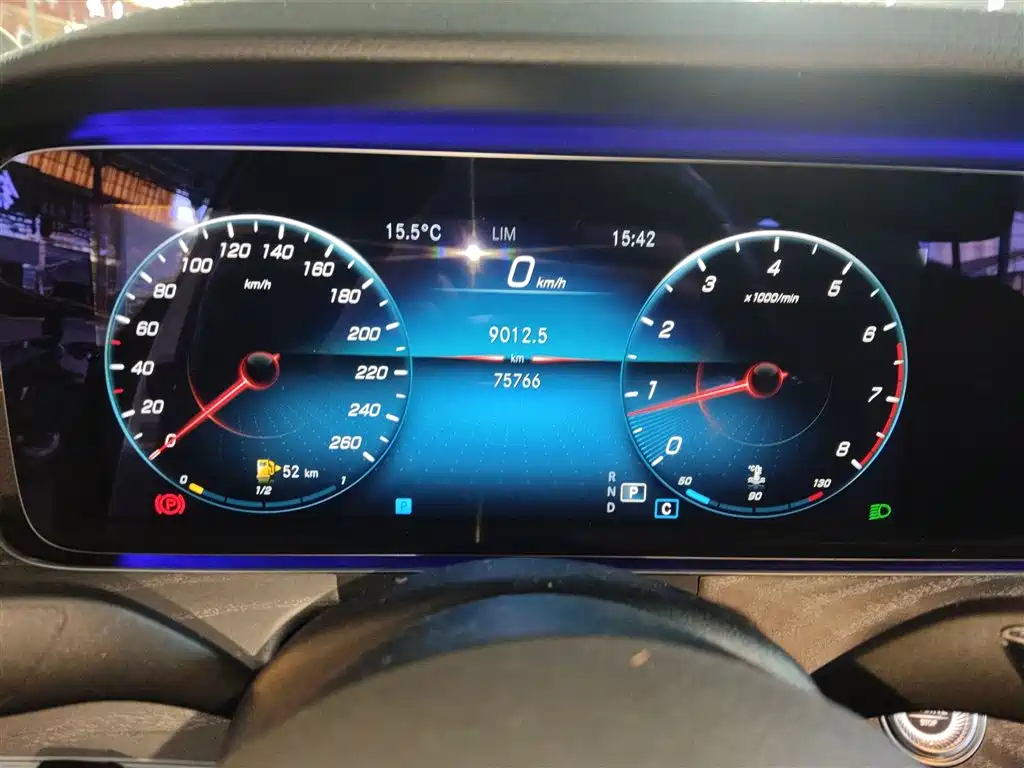 Mercedes-Benz E-Class 2021 E 300 L Sport Fashion фото 12