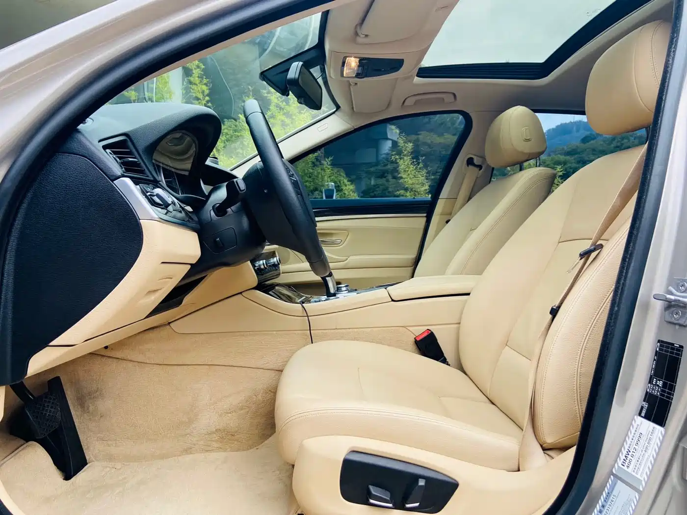 BMW 5 Series 2014 525Li Leading фото 10