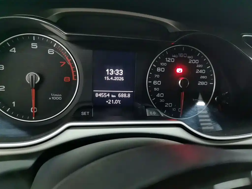 Audi A4L 2016 35 TFSI Collector's Edition S line Comfort фото 6