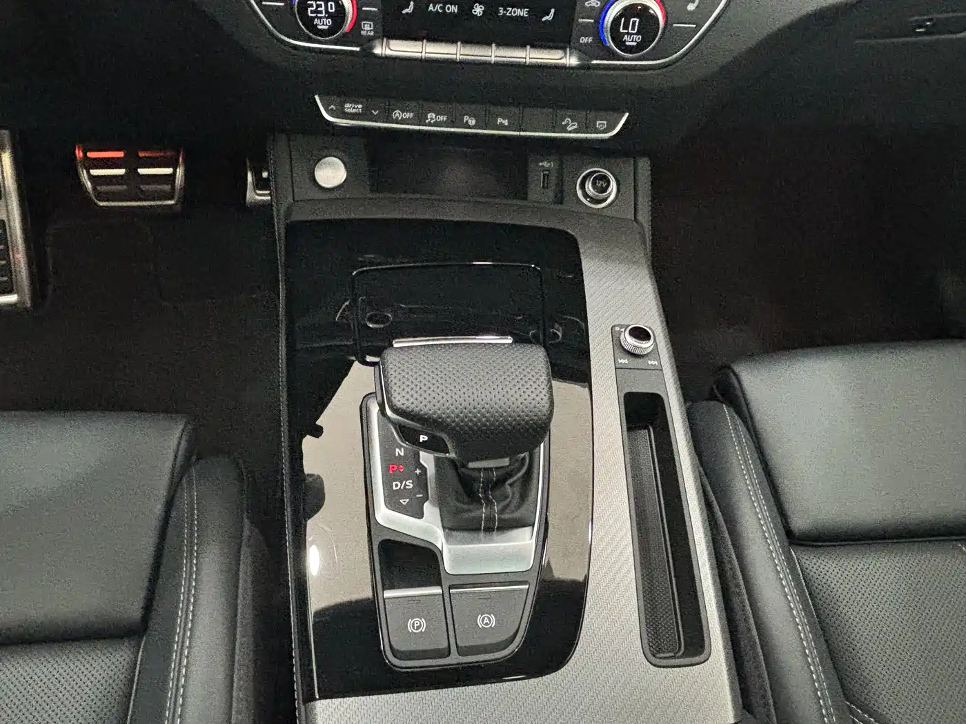 Audi Q5L 2025 45 TFSI Luxury Dynamic фото 20