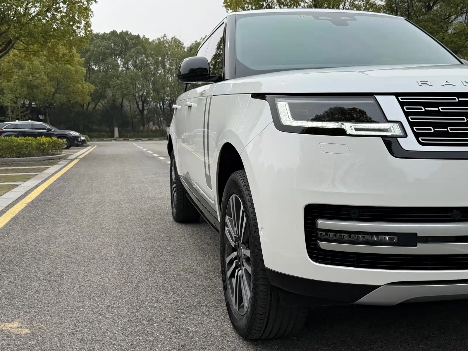 Фото 24 - Land Rover Range Rover