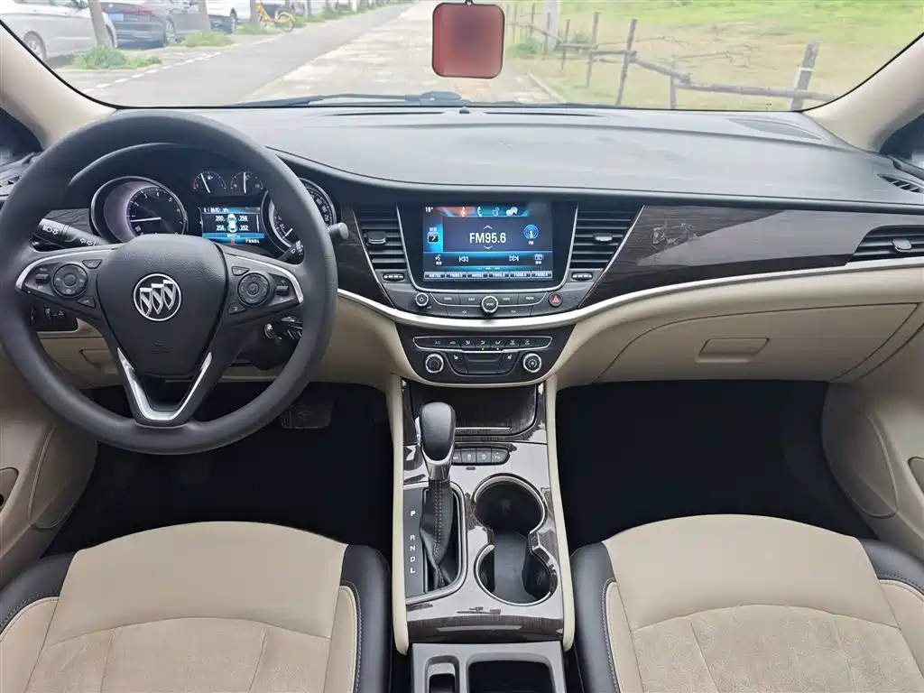Buick Verano 2019 Sedan 15S Auto Leading фото 16