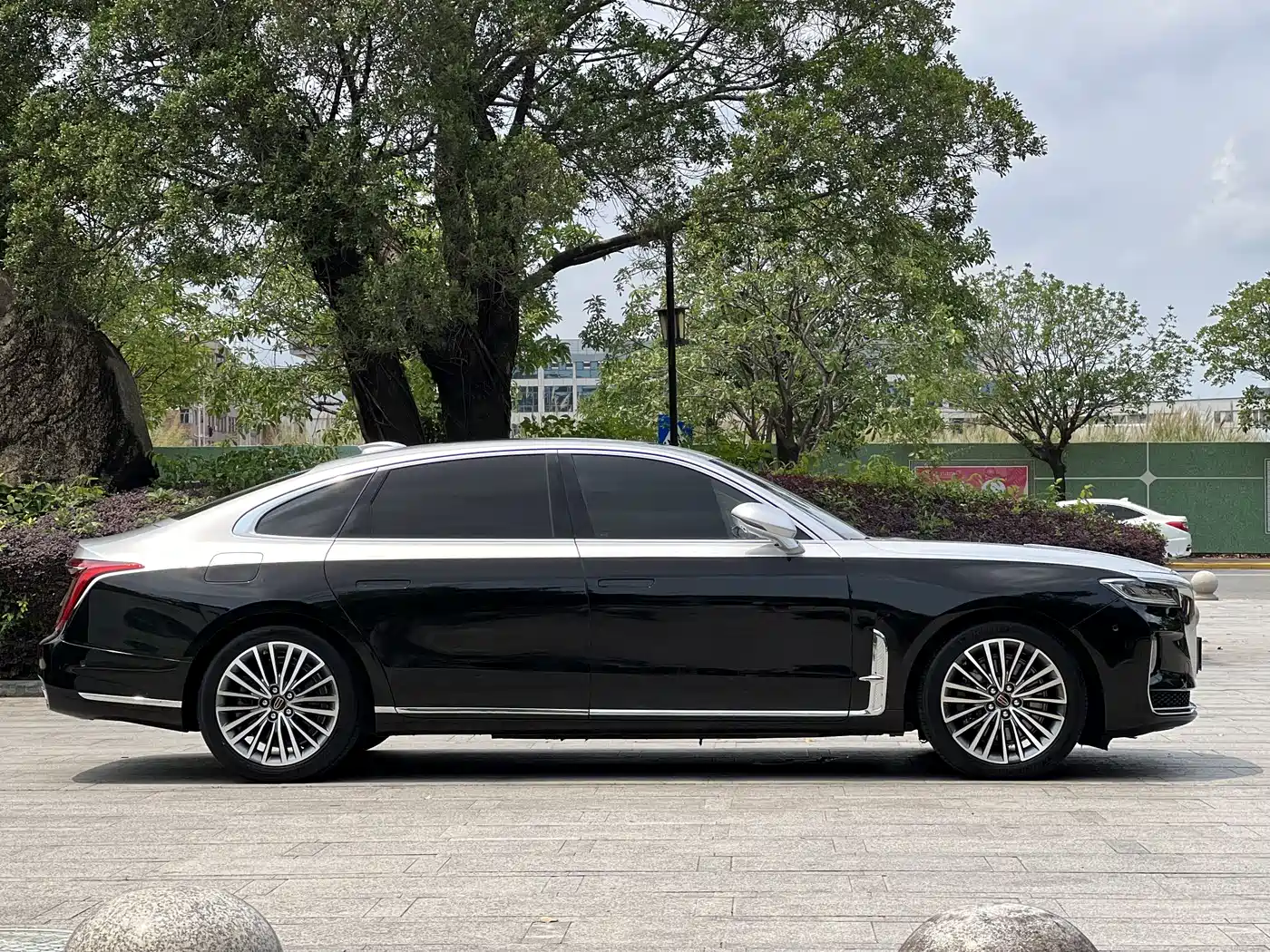 Hongqi H9 2020 3.0T Smart Connection Qi Chang Edition фото 13