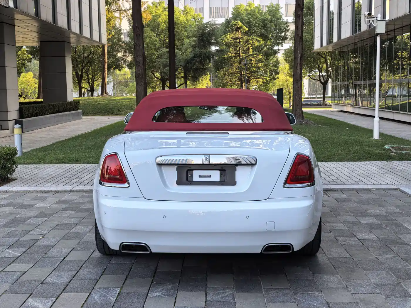 Rolls-Royce Dawn 2021 2018 6.6T Standard