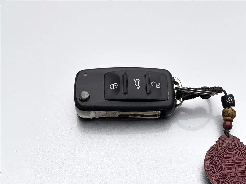 Volkswagen Polo 2013 1.6L Automatic Comfort Edition фото 19