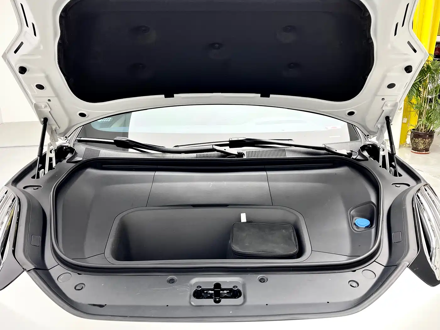 ZEEKR EXTREME KRYPTON 001