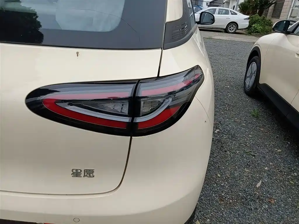Geely Galaxy Starry Wish 2026 Edition 310km Youth Version фото 8