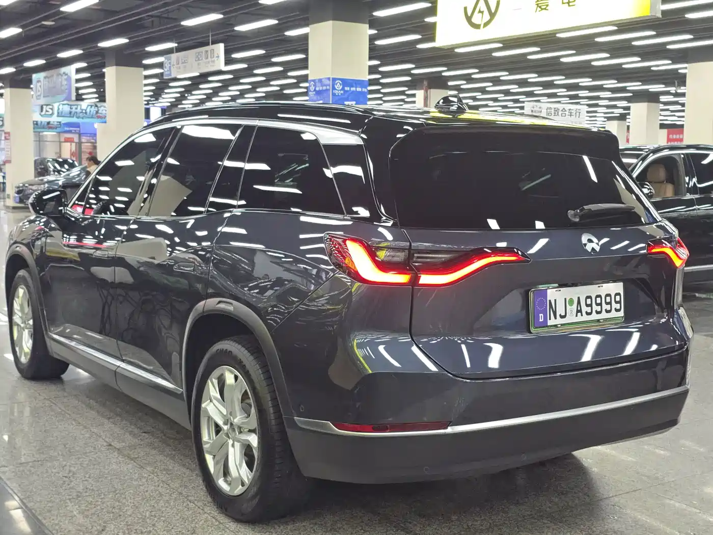 NIO ES8 2022 2020 415KM 6-Seater