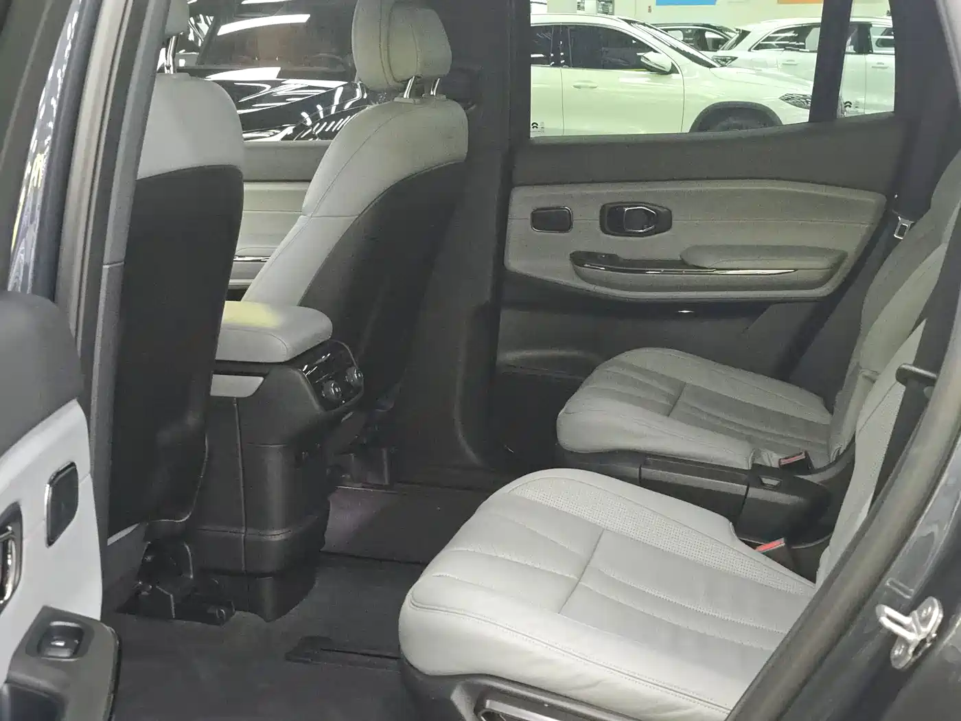 NIO ES8 2022 2020 415KM 6-Seater