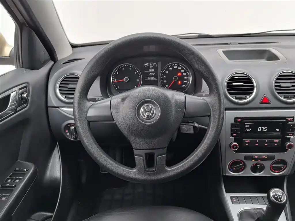 Volkswagen Lavida 2011 1.6L Manual Elegance Edition фото 11