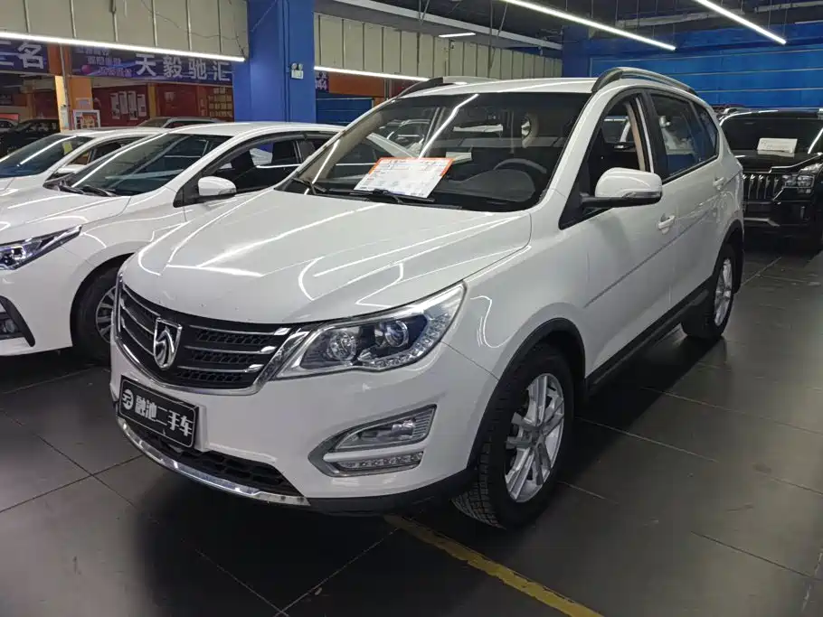 Baojun 560 2015 2015 1.8L Manual Comfort
