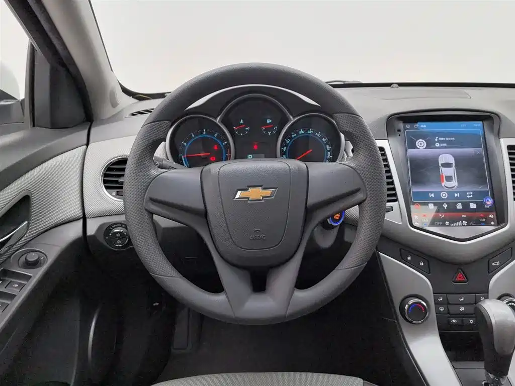 Chevrolet Cruze 2013 Model 1.6L SE AT фото 11