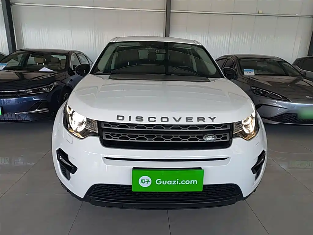 Land Rover Discovery Sport 2018 240PS PURE Edition фото 3