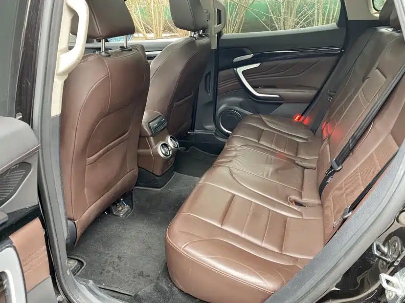 WEI PAI WEI BRAND VV7