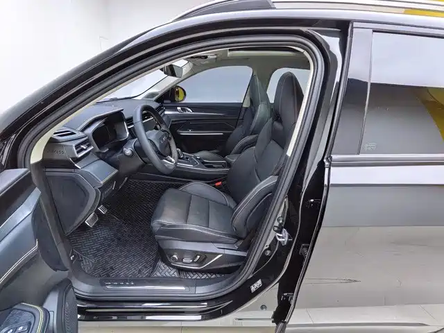 Lynk & Co 01 2023 2.0TD 2WD Pro фото 7