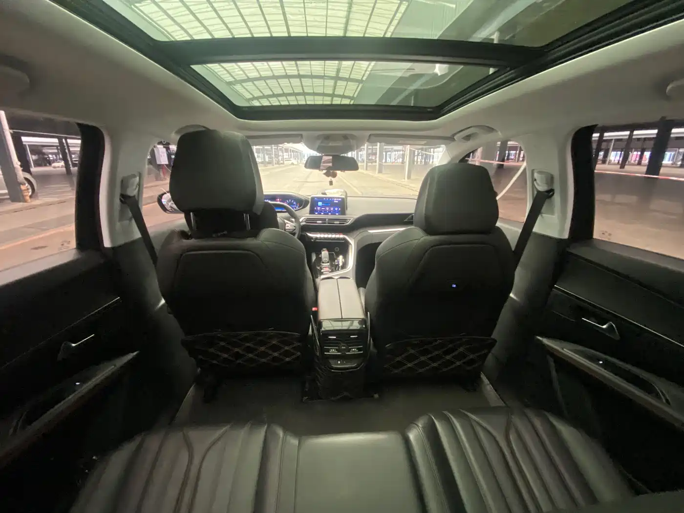 Peugeot 5008 2017 350THP 7-seat Elite Edition фото 11