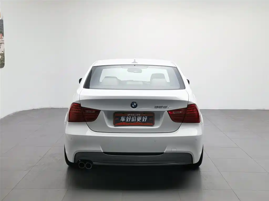 BMW 3 Series (Import) 2010 325i Luxury фото 4