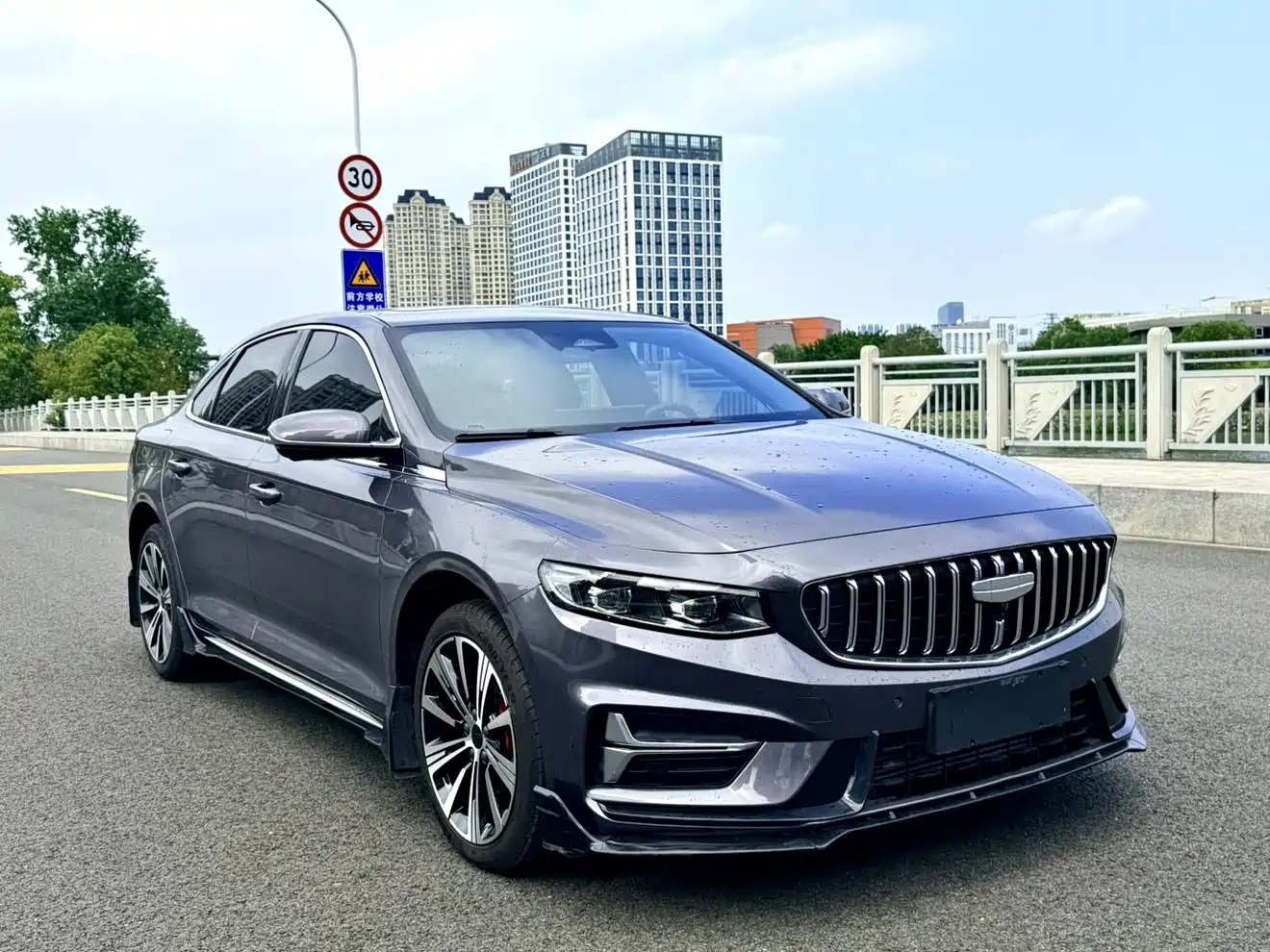 Photo 3 - Geely Preface