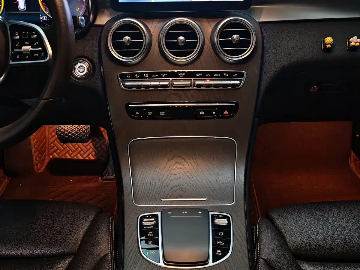 Mercedes-Benz GLC 2021 GLC 260 L 4MATIC Luxury фото 6