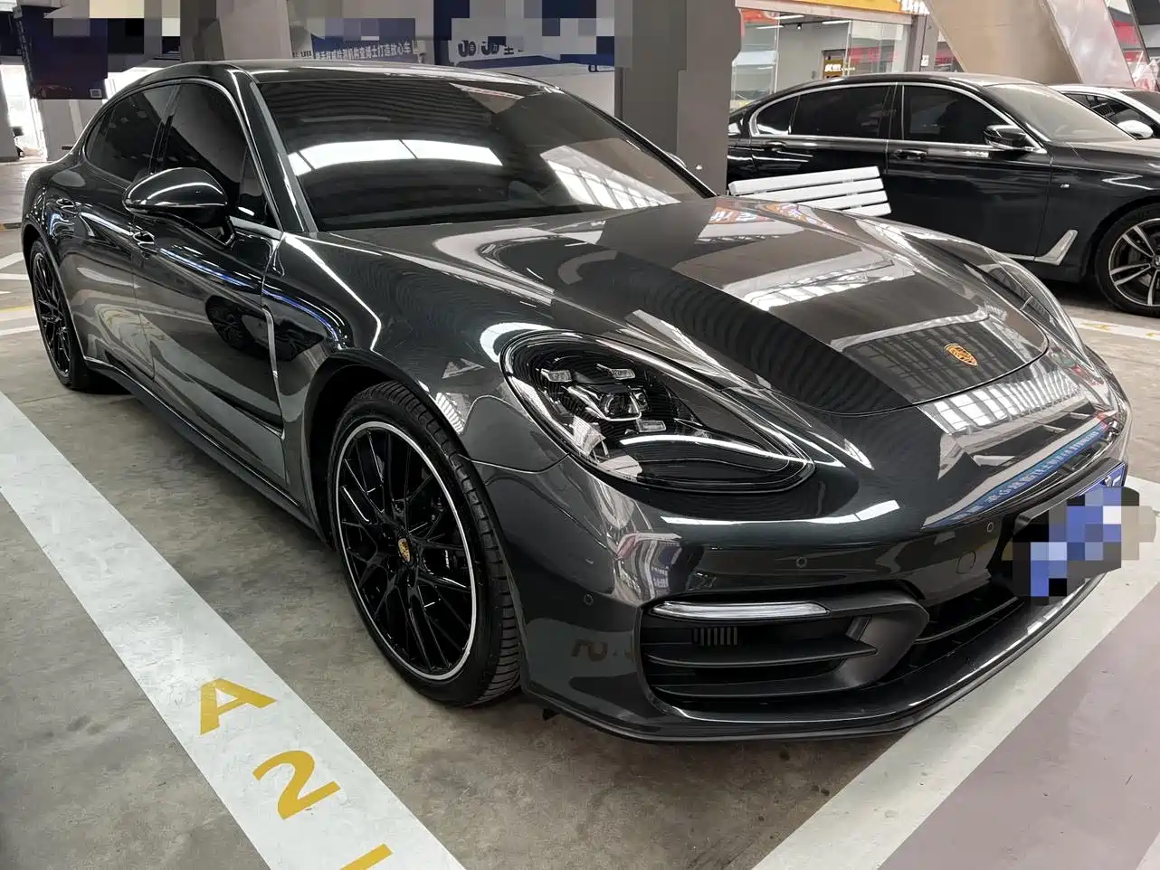 Porsche Panamera 2023 Panamera 4 Executive Long Wheelbase 2.9T фото 3