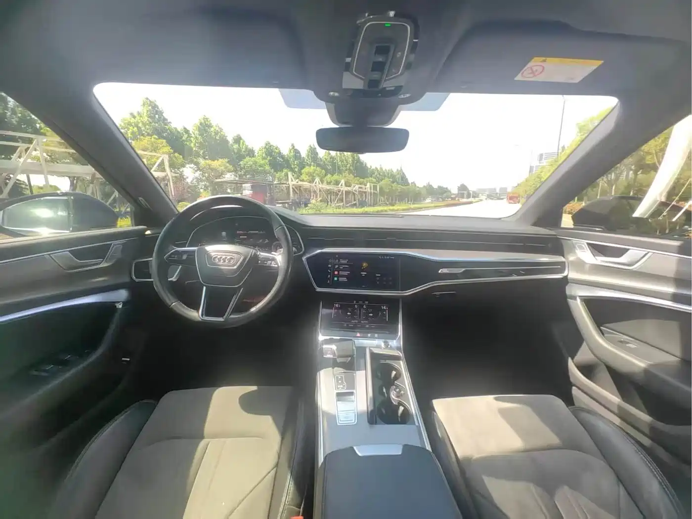 Audi A6L 2023 45 TFSI Premium Selection Elegance фото 5
