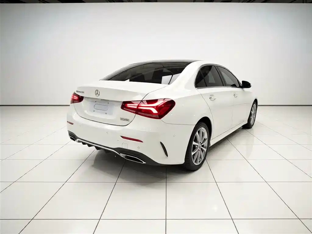 MERCEDES-BENZ CLASS A