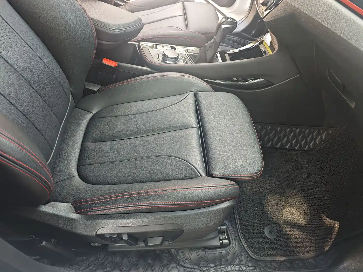 BMW X1 2016 xDrive20Li Luxury Model фото 21