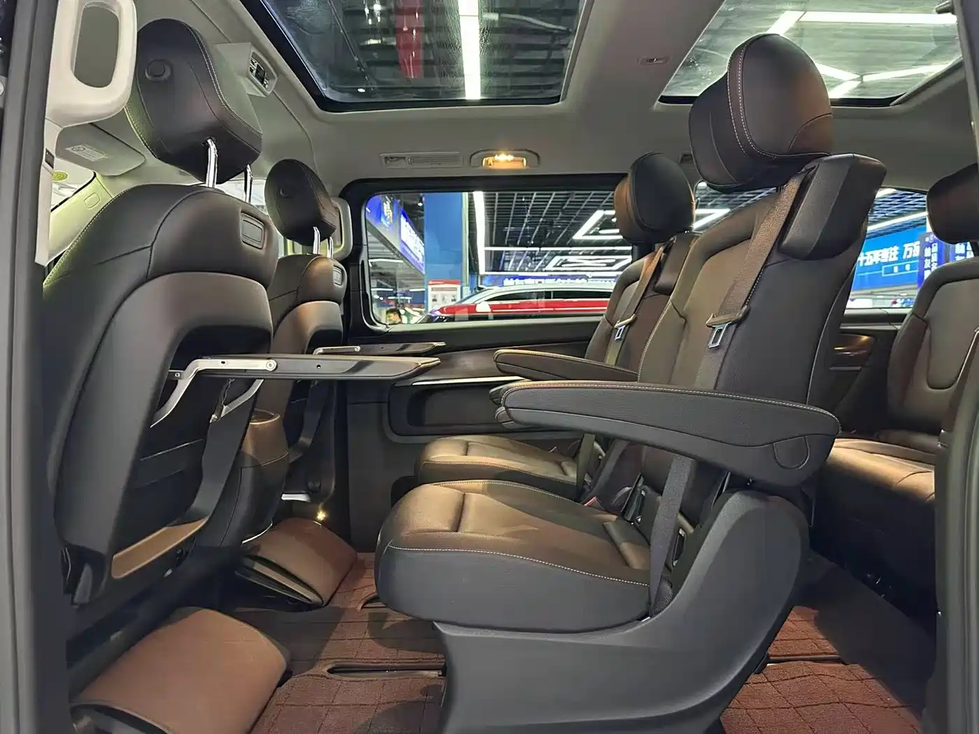 Mercedes-Benz V-Class 2021 V 260 Pilot Edition фото 9