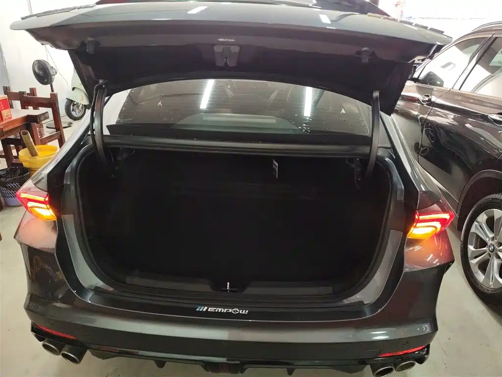 GAC Trumpchi Trumpchi Emkoo 2023 270T DCT J16 Edition фото 19