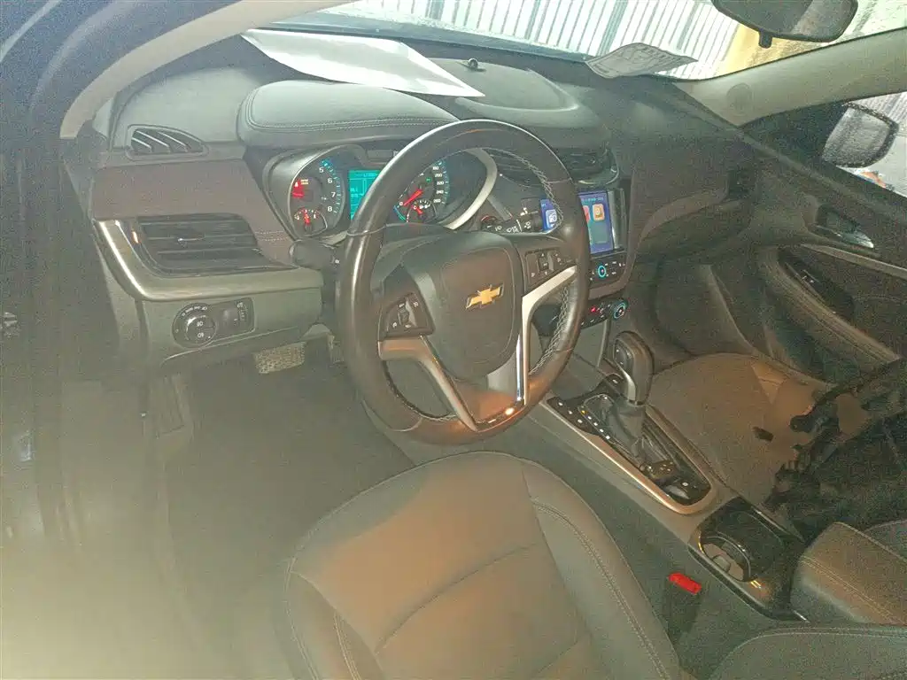 Chevrolet Malibu 2017 1.5T Automatic Luxury Edition фото 5
