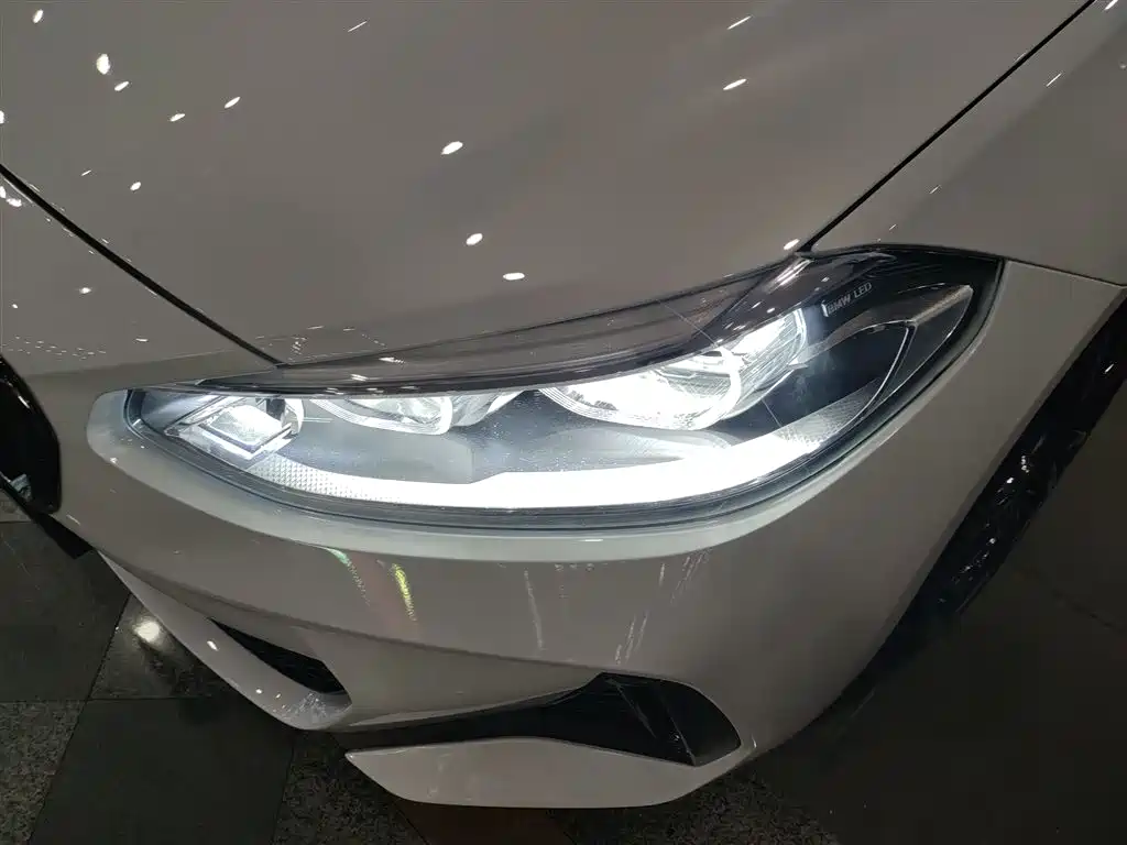 BMW 1 Series 2023 125i M Sport Shadow Edition фото 18