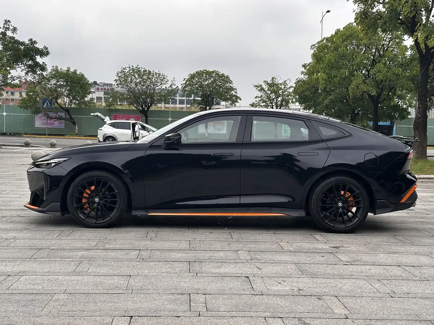 CHANGAN UNI-V