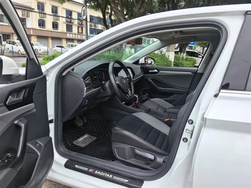 Volkswagen Sagitar 2022 280TSI DSG Soaring Edition фото 16