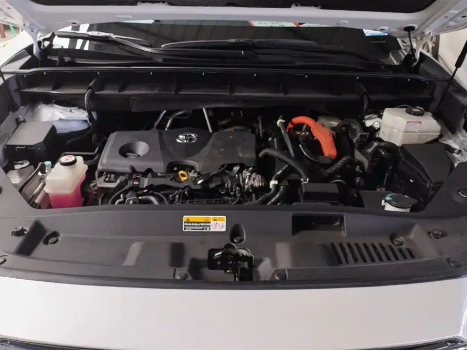 Toyota Highlander 2023 2.5L Smart Hybrid Dual Engine AWD Ultimate 7-Seater фото 10