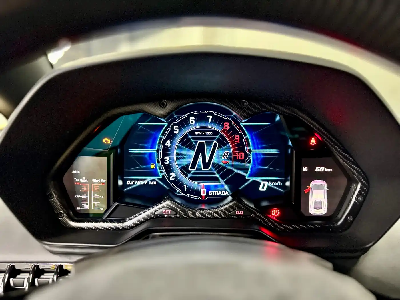 Lamborghini Aventador 2011 LP 700-4 фото 19