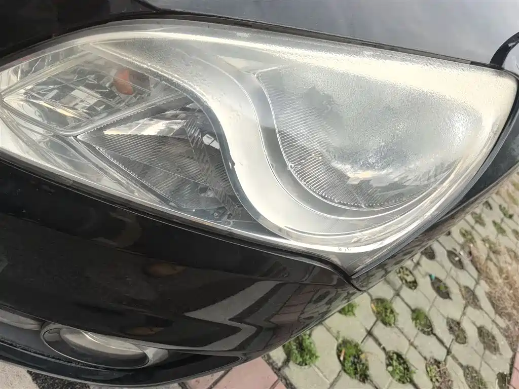 Hyundai Elantra 2015 1.6L Automatic Luxury фото 18