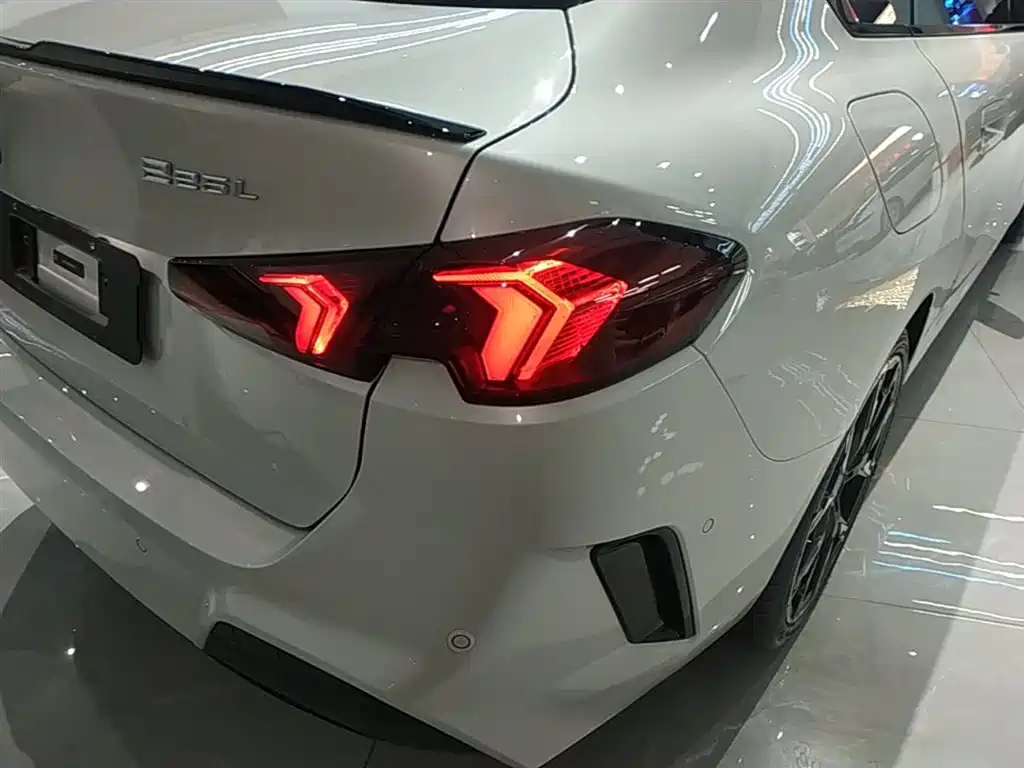 BMW 2 Series 2025 225L M Sport Moonlight Package фото 8