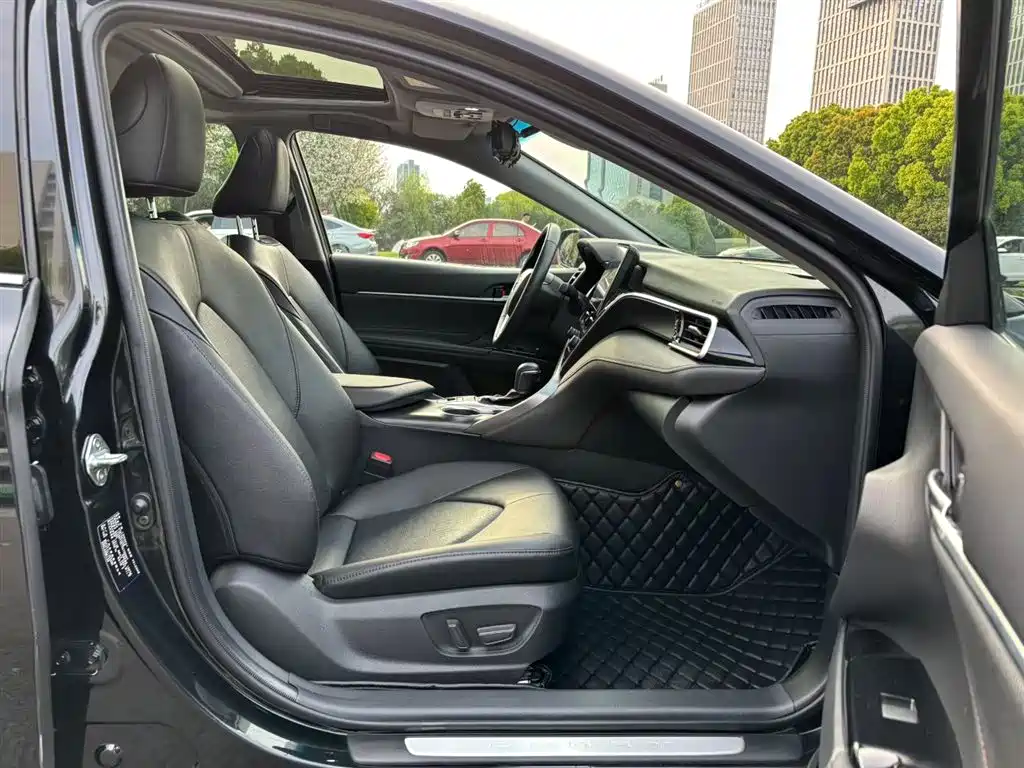 Toyota Camry 2022 2.0GVP Leading Edition фото 6