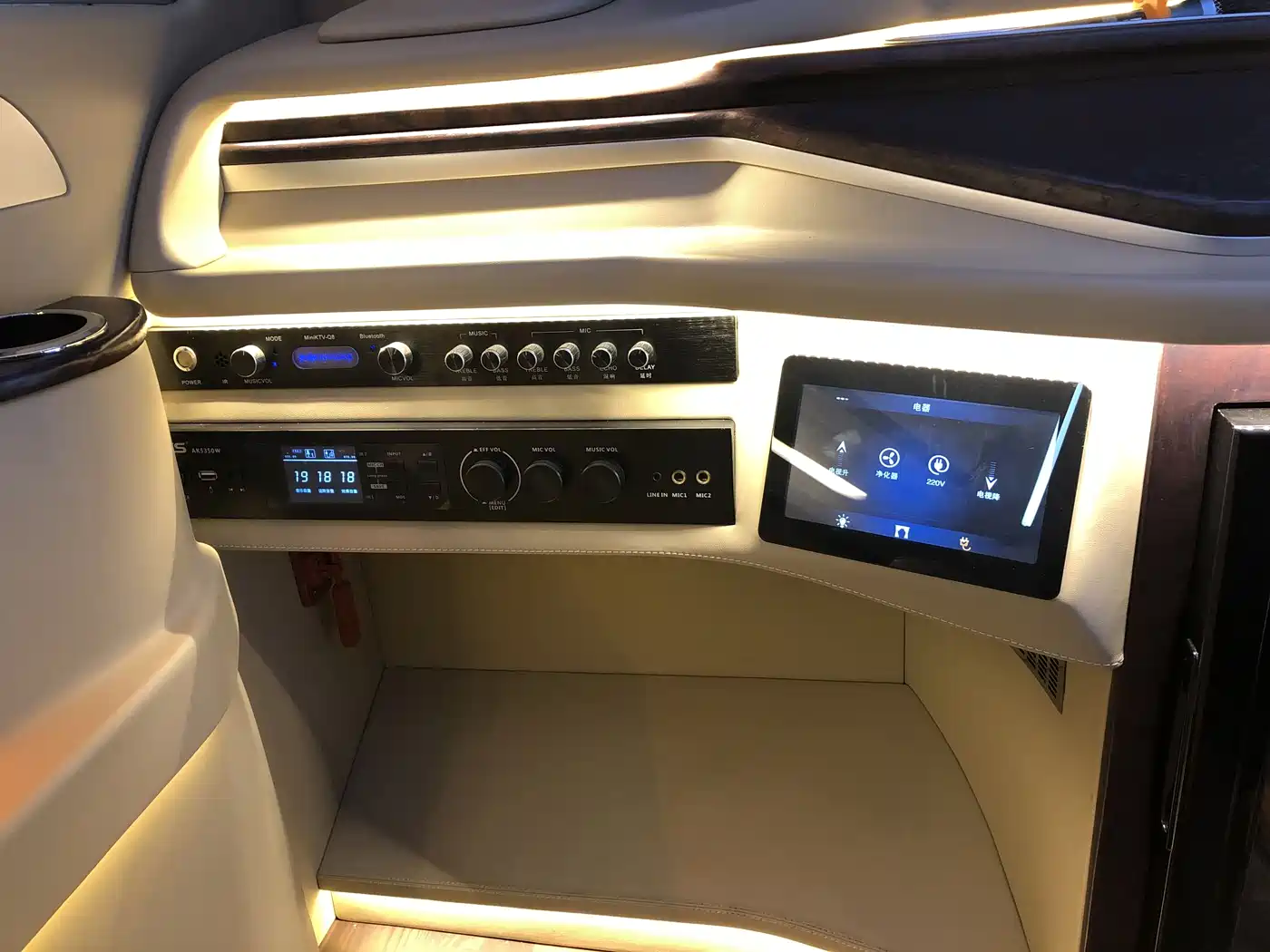 Toyota Coaster 2019 4.0L Premium Vehicle GRB53L-ZCMSK 20-seater Special Edition 9GR фото 6