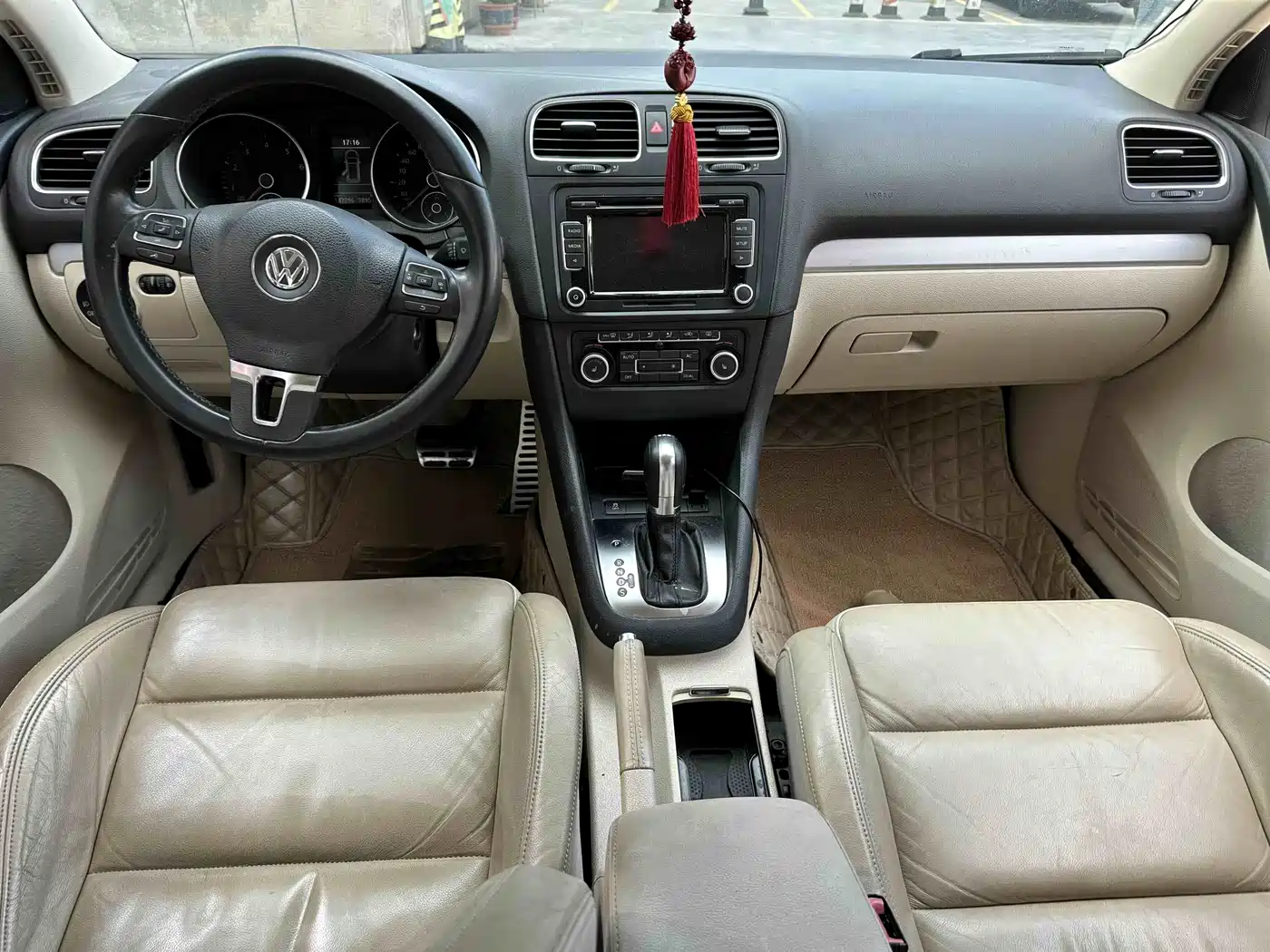Volkswagen Golf 2012 1.4TSI Automatic Luxury фото 7