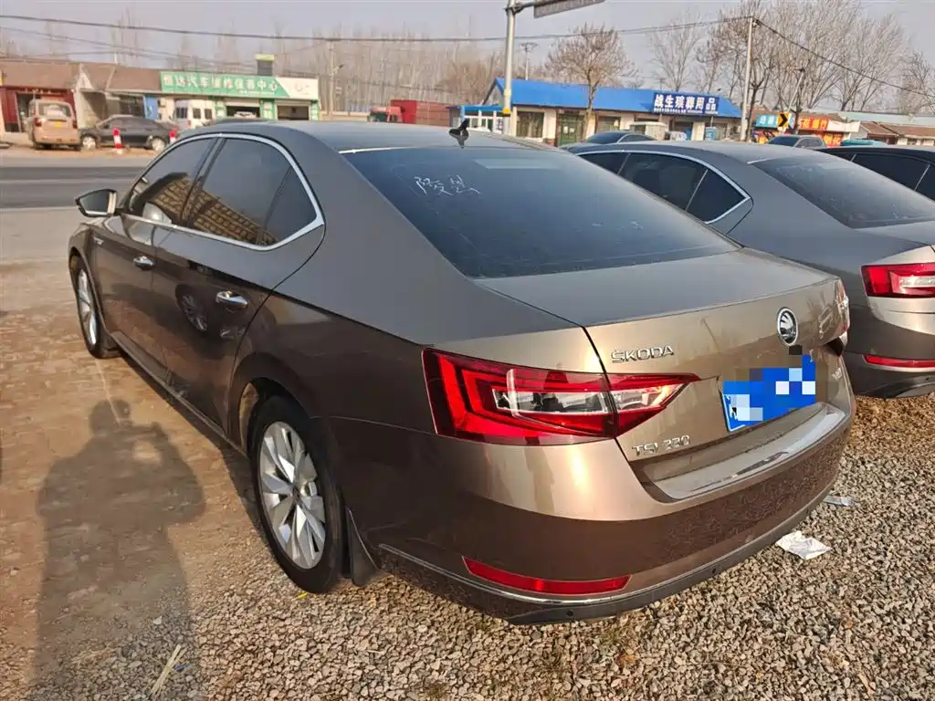 Škoda Superb 2018 TSI330 DSG Comfort Edition China V фото 5