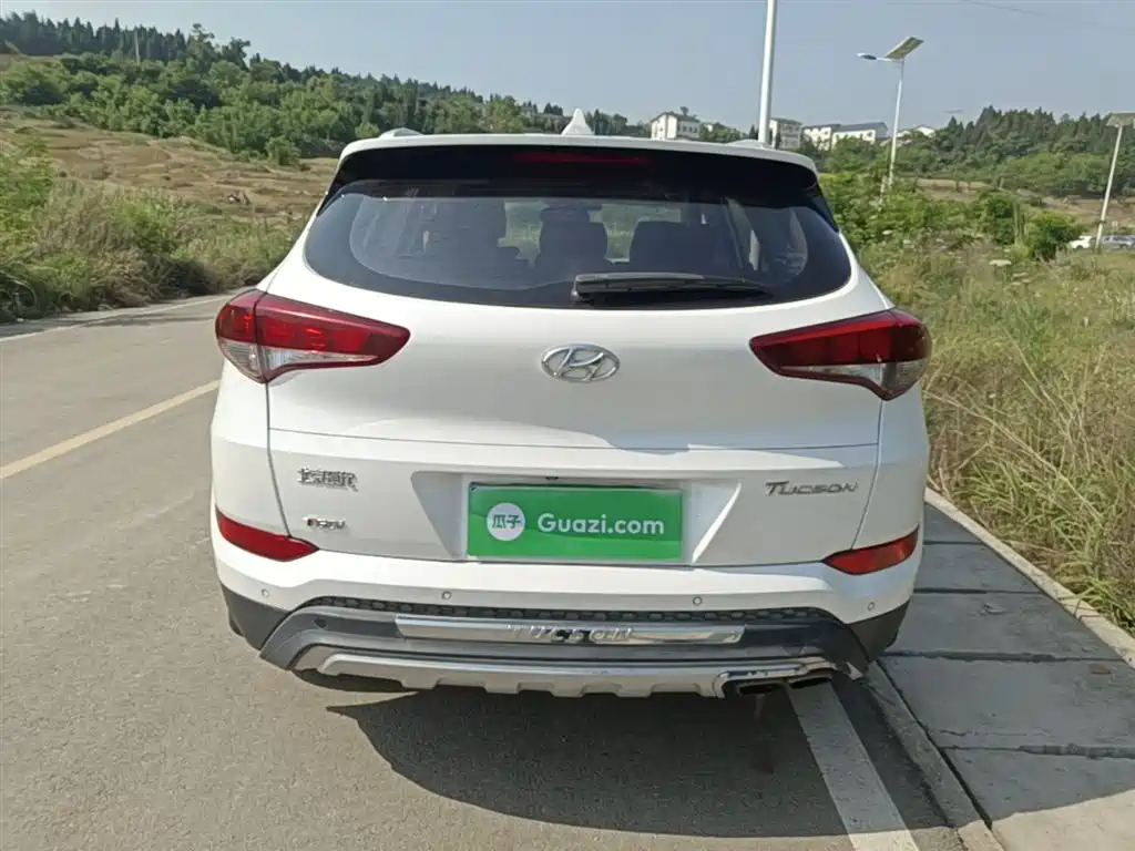 Hyundai Tucson 2015 1.6T Dual Clutch 2WD Smart фото 6