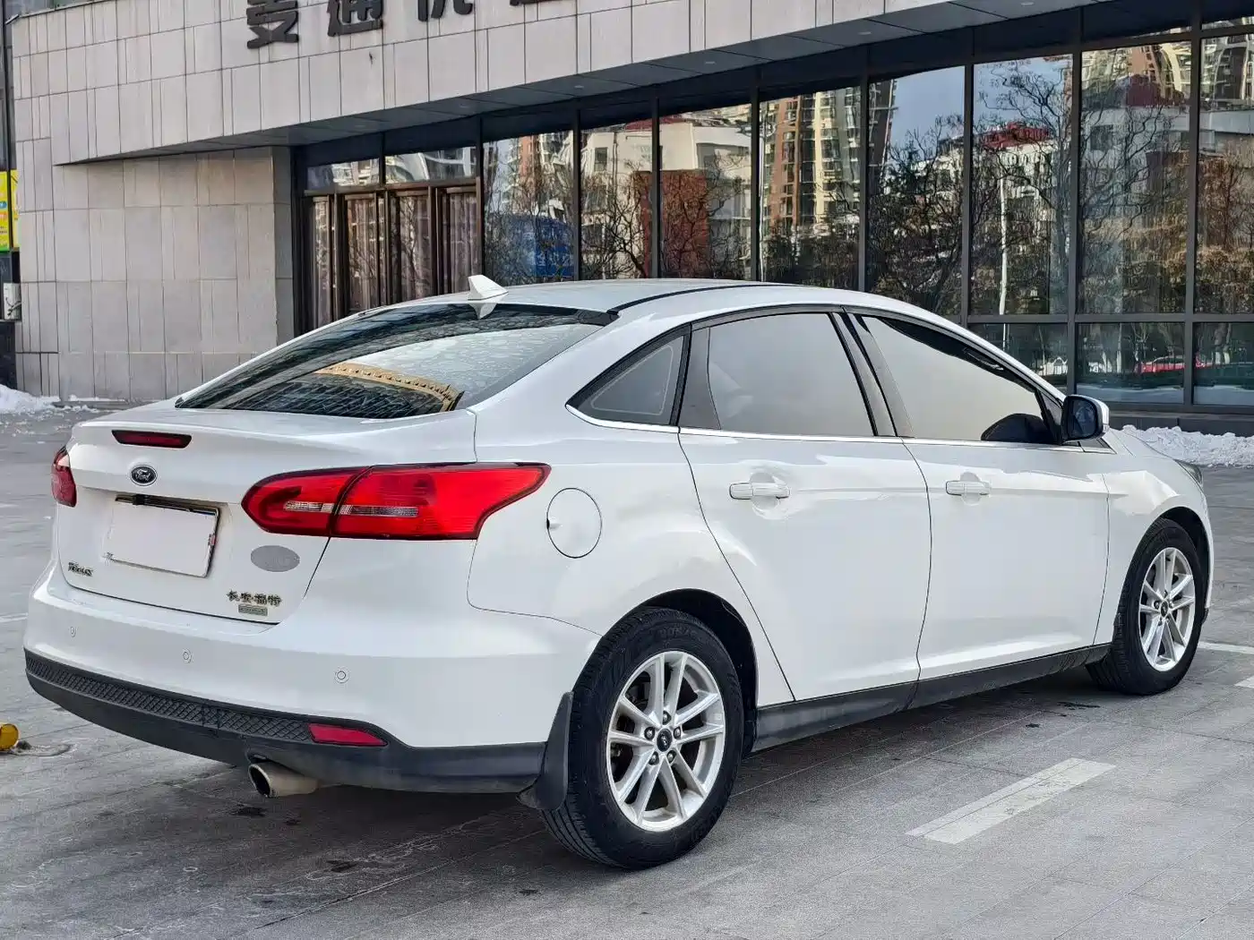 FORD FOX